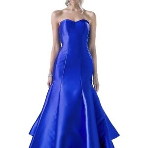 Elegant Sapphire Blue Strapless Evening Gown